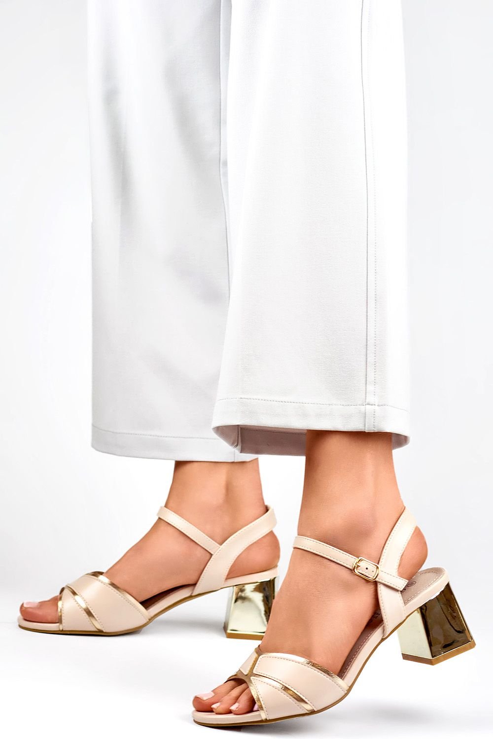 Heel sandals model 194899